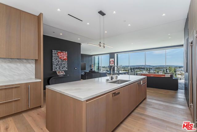 8899 Beverly Boulevard 9D, Los Angeles, CA 90048