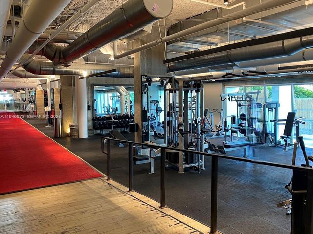 2301 Collins Ave 329, Miami Beach, FL 33139