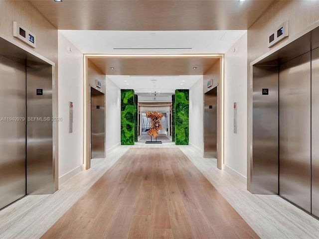 2301 Collins Ave 329, Miami Beach, FL 33139