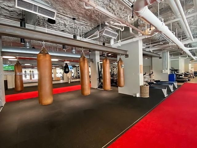 2301 Collins Ave 329, Miami Beach, FL 33139