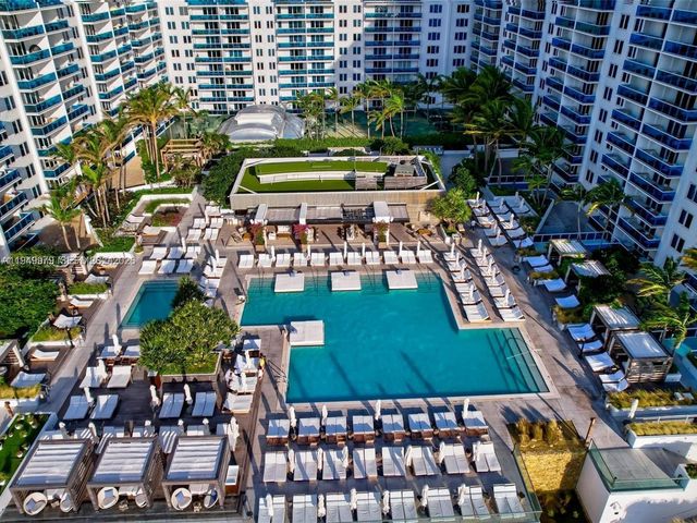 2301 Collins Ave 329, Miami Beach, FL 33139