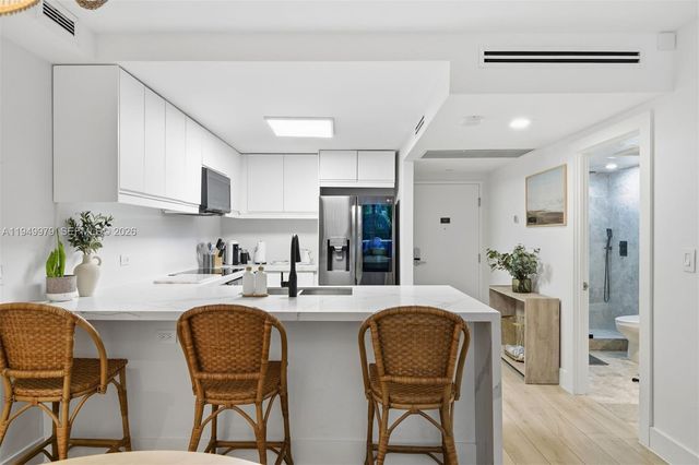 2301 Collins Ave 329, Miami Beach, FL 33139