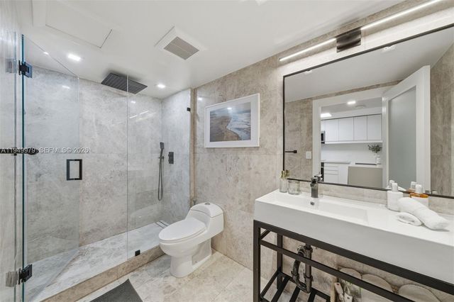 2301 Collins Ave 329, Miami Beach, FL 33139