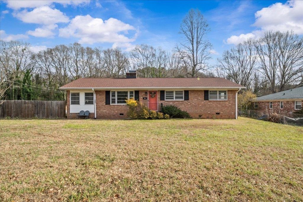 103 Quail Drive, Spartanburg, SC 29302