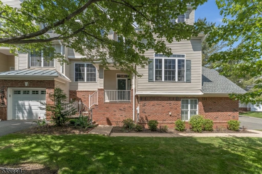 27 Loft Dr, Bridgewater Twp., NJ 08836