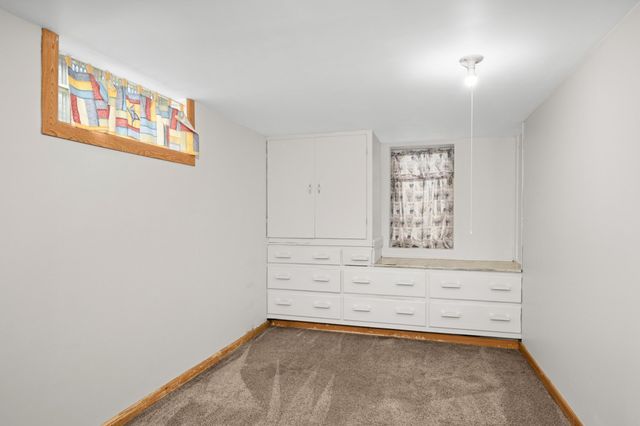 1709 Field Avenue, Saint Paul, MN 55116