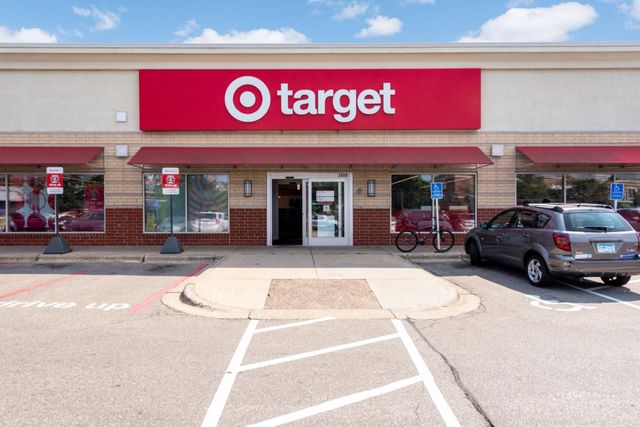 1709 Field Avenue, Saint Paul, MN 55116