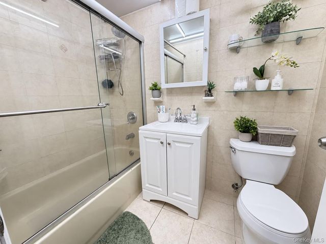 2135 Crotona Avenue 2B, Bronx, NY 10457