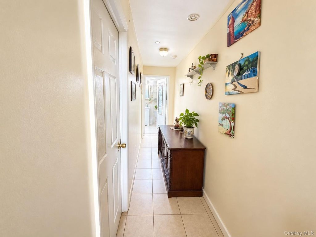 2135 Crotona Avenue 2B, Bronx, NY 10457 — photo 4