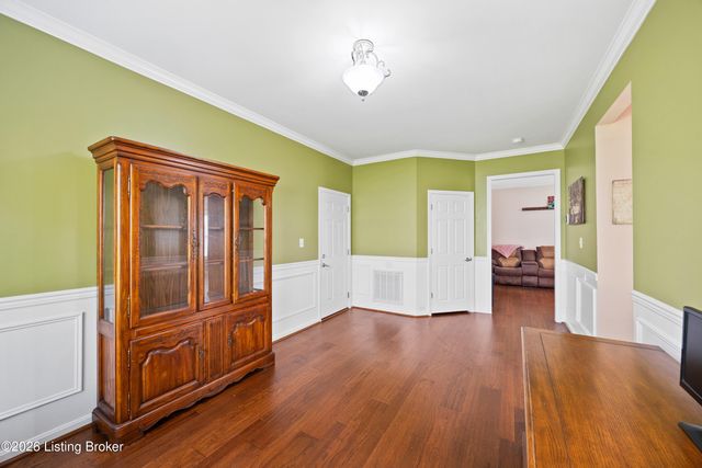 17413 Westbury Dr, Louisville, KY 40245