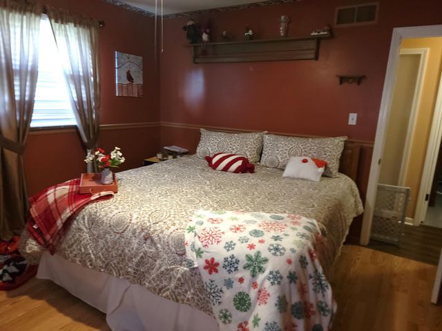 1328 Hilltop Drive, Lowell, IN 46356