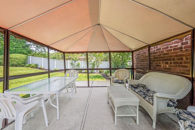6 Keswick Drive, East Islip, NY 11730