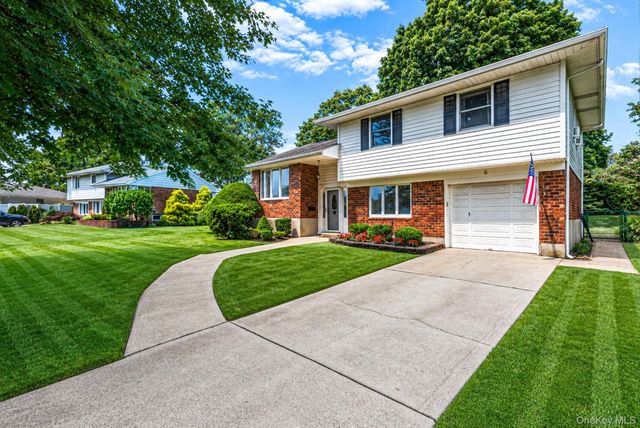6 Keswick Drive, East Islip, NY 11730