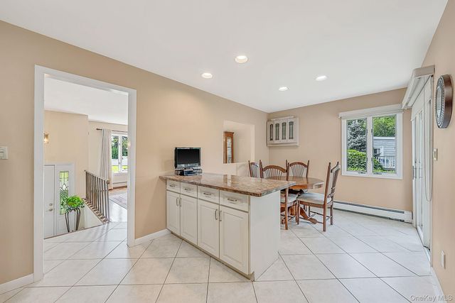 6 Keswick Drive, East Islip, NY 11730