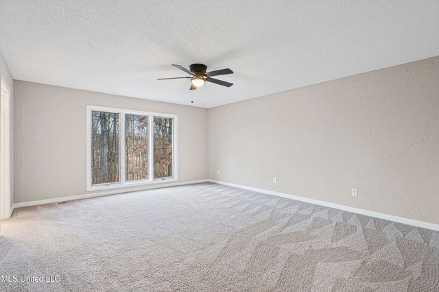 5702 Maxwell Drive, Olive Branch, MS 38654