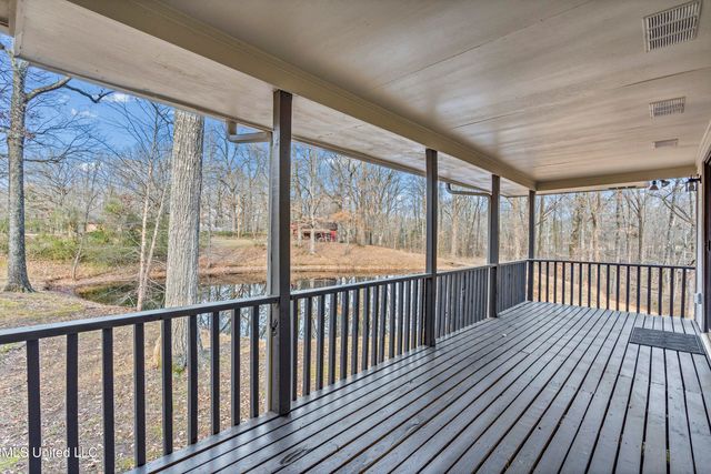 5702 Maxwell Drive, Olive Branch, MS 38654