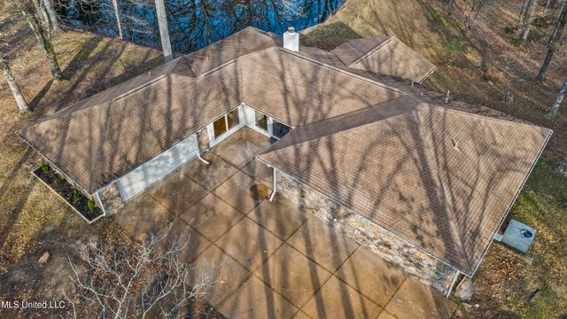 5702 Maxwell Drive, Olive Branch, MS 38654