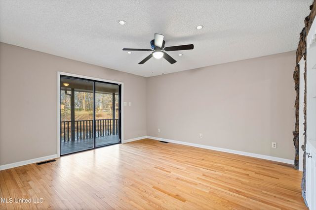 5702 Maxwell Drive, Olive Branch, MS 38654