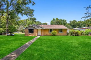 9196 White Oak Drive, Conroe, TX 77384