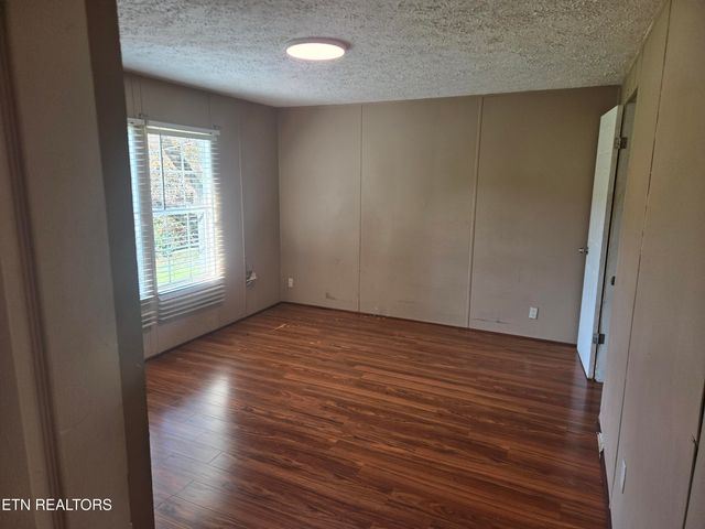 2836 Chesney Rd, Friendsville, TN 37737