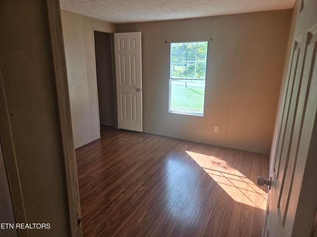 2836 Chesney Rd, Friendsville, TN 37737