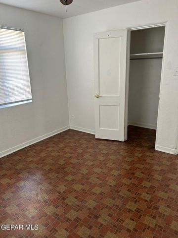 557 BATAAN Circle, El Paso, TX 79903