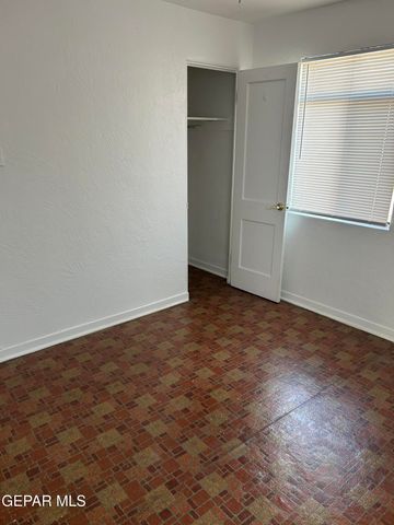 557 BATAAN Circle, El Paso, TX 79903