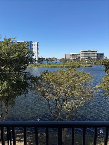 4805 NW 7th St 408-15, Miami, FL 33126