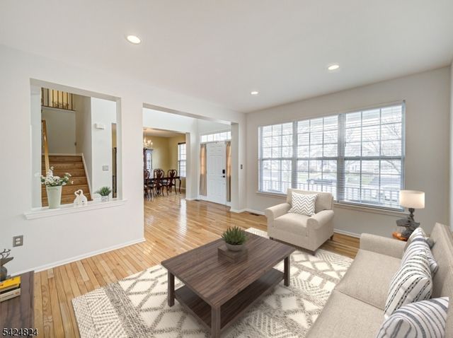 10 Jockey Ln, Raritan Twp., NJ 08822