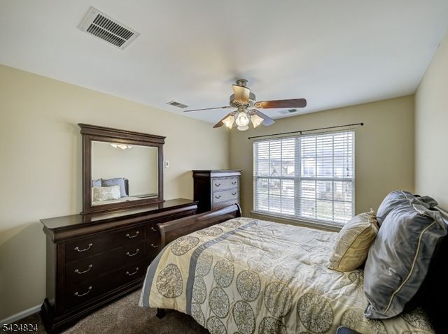 10 Jockey Ln, Raritan Twp., NJ 08822