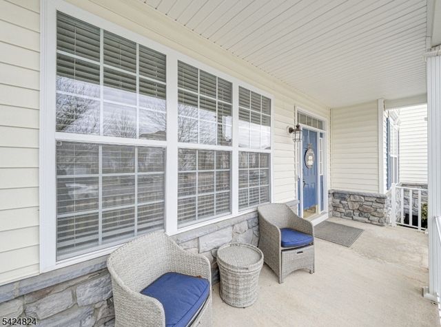 10 Jockey Ln, Raritan Twp., NJ 08822