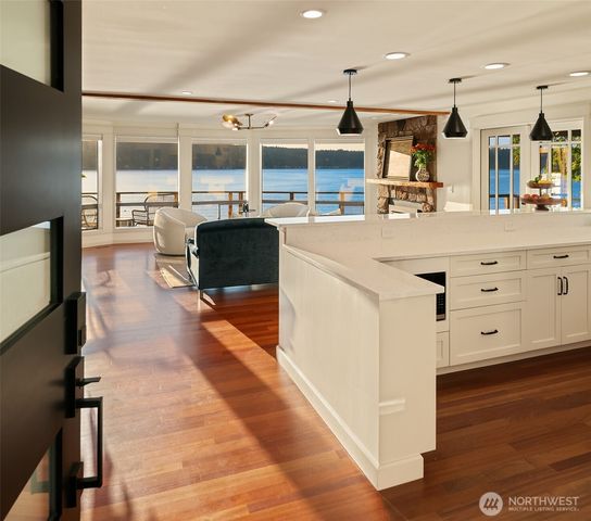 10153 263rd Street SW, Vashon, WA 98070
