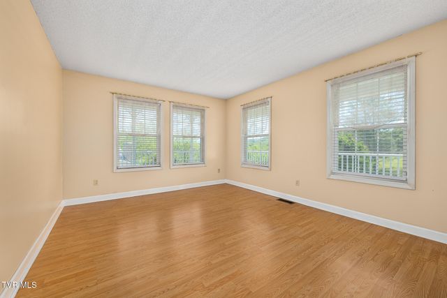 2 Gatewood Drive, Gray, TN 37615