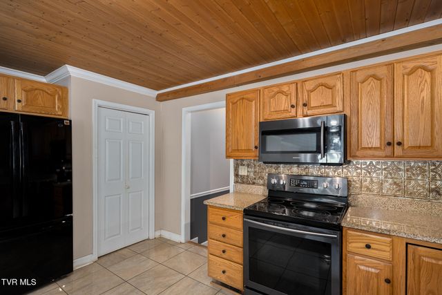 2 Gatewood Drive, Gray, TN 37615