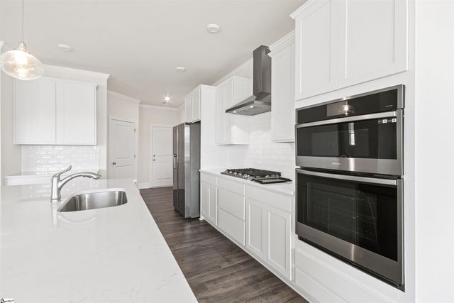 28 Bramall Drive, Greer, SC 29651