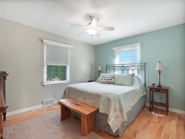 315 Merrie LANE, Racine, WI 53405