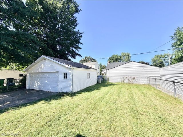 20751 Wilmore Avenue, Euclid, OH 44123