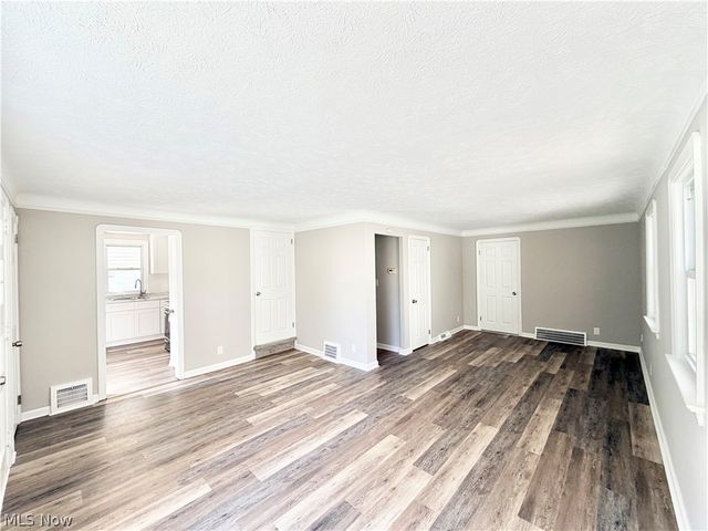 20751 Wilmore Avenue, Euclid, OH 44123
