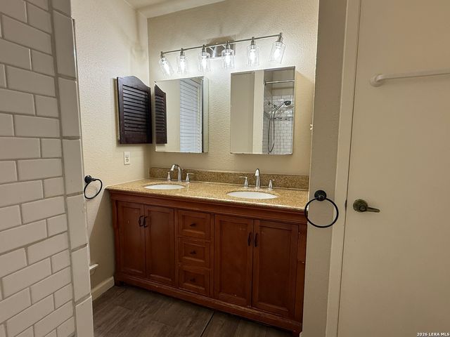 5926 Hidden Glade, San Antonio, TX 78250