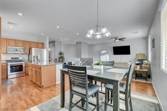 6897 Mahogany Meadows Avenue, Las Vegas, NV 89122