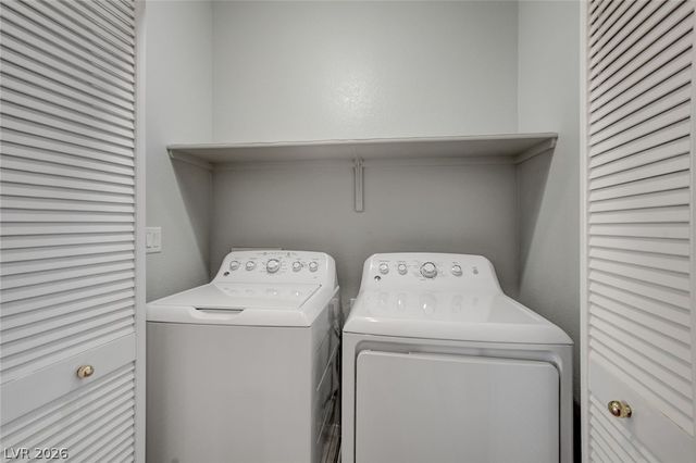 6897 Mahogany Meadows Avenue, Las Vegas, NV 89122