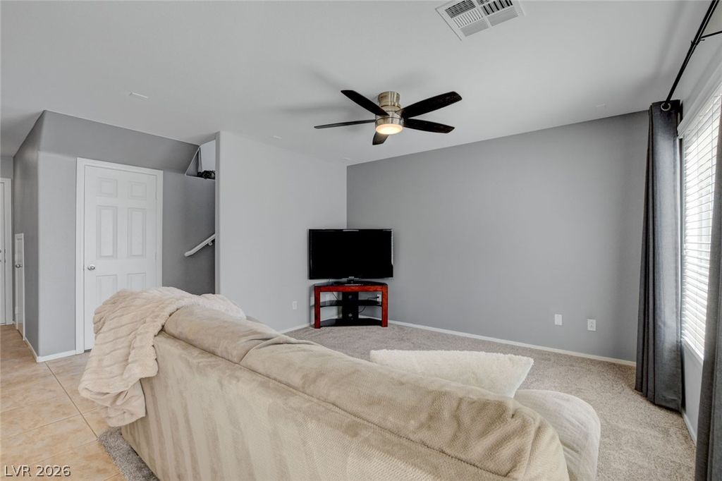 Image 37 of property listing at 6897 Mahogany Meadows Avenue, Las Vegas, NV 89122