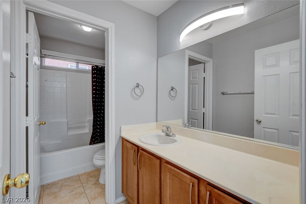 Image 43 of property listing at 6897 Mahogany Meadows Avenue, Las Vegas, NV 89122