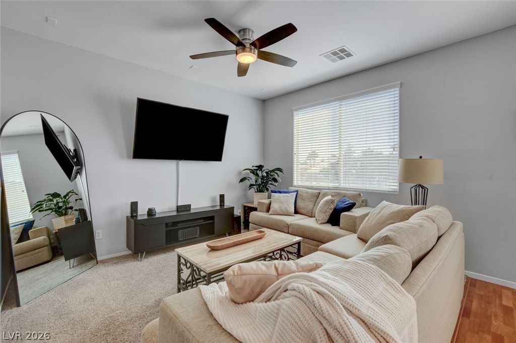 Image 6 of property listing at 6897 Mahogany Meadows Avenue, Las Vegas, NV 89122