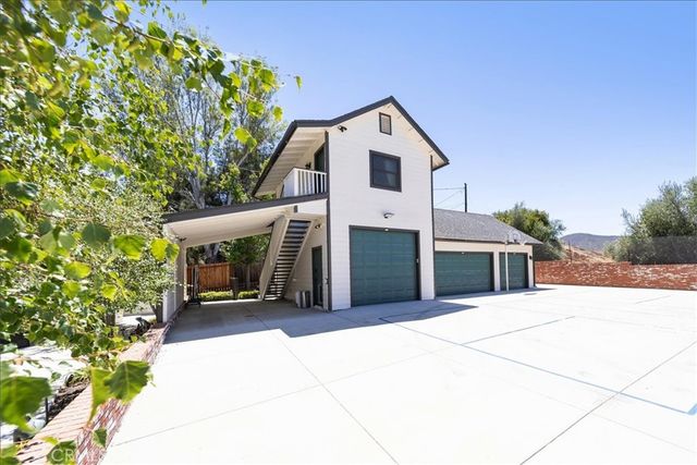 42683 Juniper Street, Murrieta, CA 92562