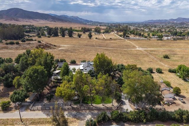 42683 Juniper Street, Murrieta, CA 92562