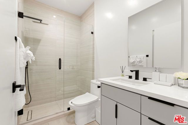 10630 Wilkins Avenue 203, West Los Angeles (los Angeles), CA 90024