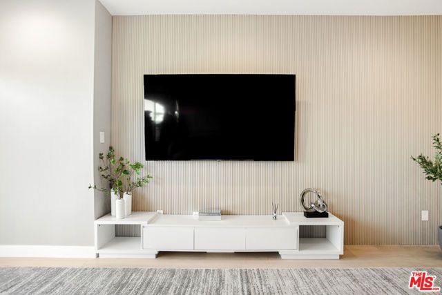 10630 Wilkins Avenue 203, West Los Angeles (los Angeles), CA 90024