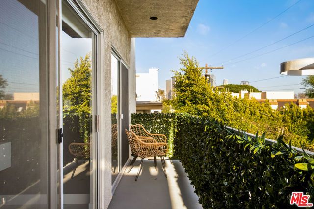 10630 Wilkins Avenue 203, West Los Angeles (los Angeles), CA 90024