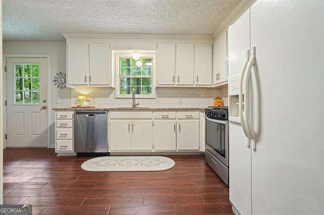 219 Oak Forest Drive, Canton, GA 30115